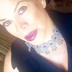 Meet your Posher, Zoraya